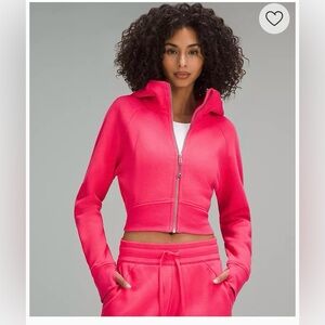 NWOT Lululemon Scuba Crop Hoodie